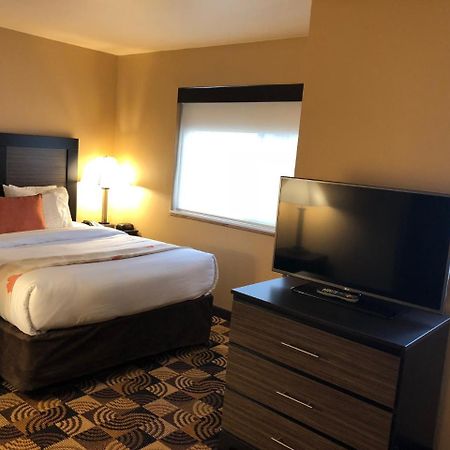 Hawthorn Extended Stay By Wyndham Milwaukee Airport Oak Creek Exterior photo