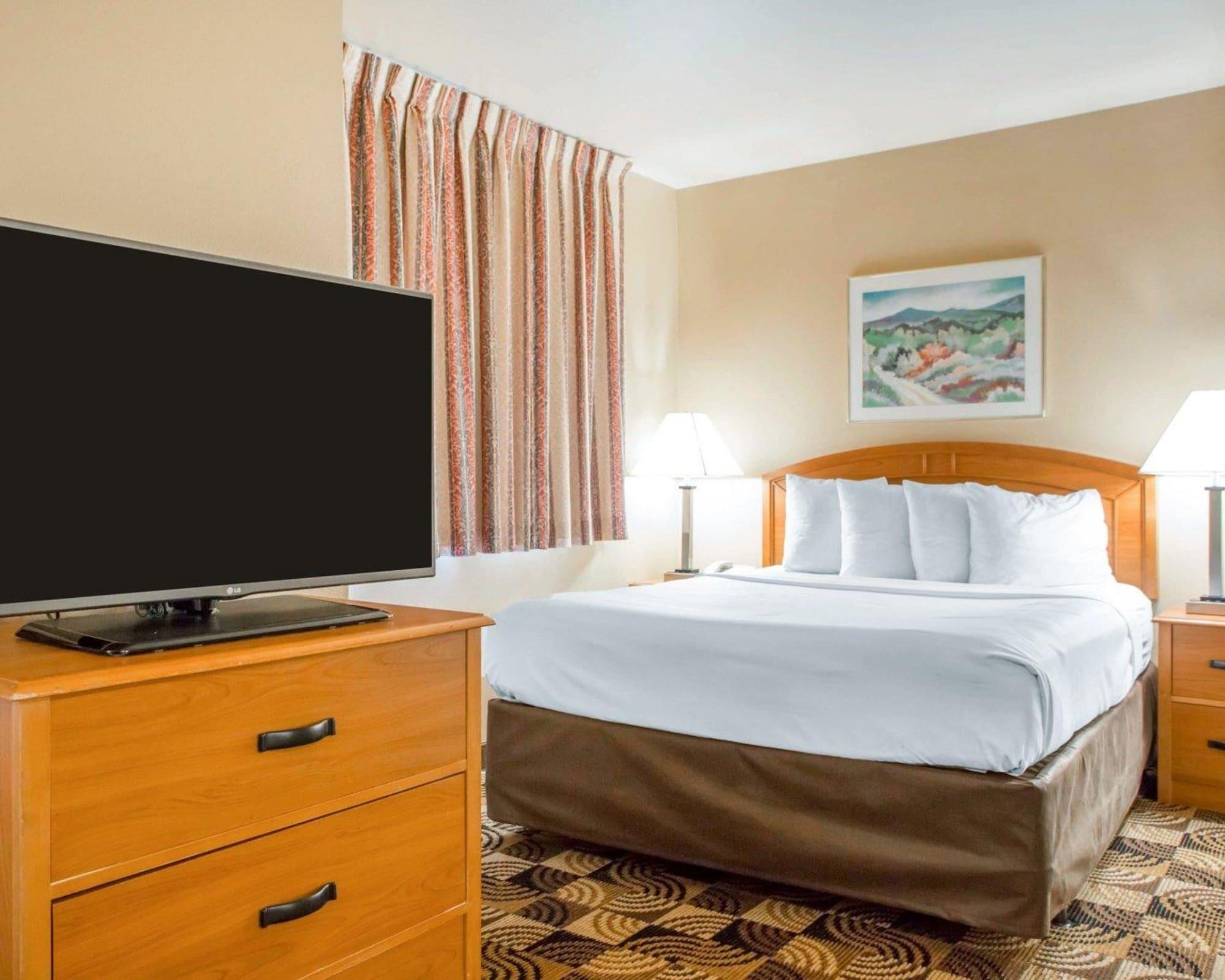 Hawthorn Extended Stay By Wyndham Milwaukee Airport Oak Creek Exterior photo
