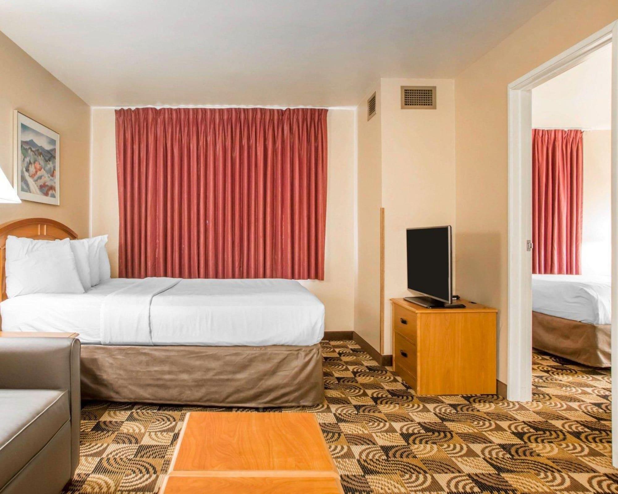 Hawthorn Extended Stay By Wyndham Milwaukee Airport Oak Creek Exterior photo