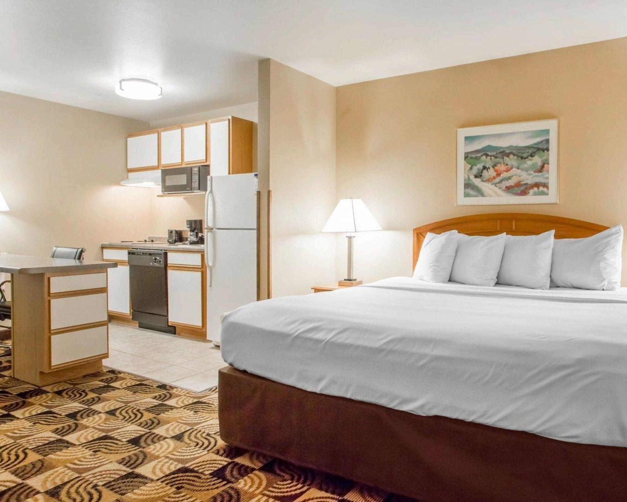 Hawthorn Extended Stay By Wyndham Milwaukee Airport Oak Creek Exterior photo