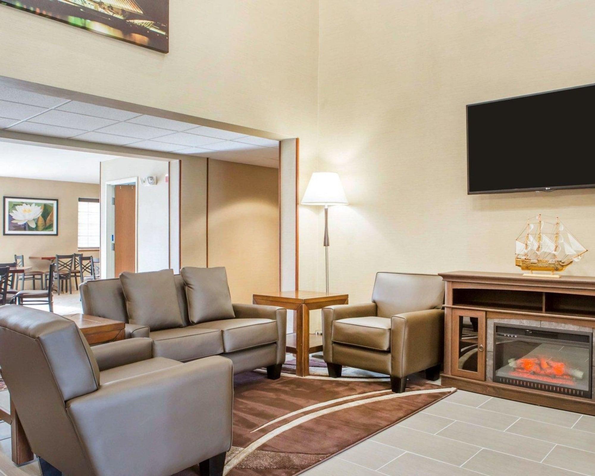Hawthorn Extended Stay By Wyndham Milwaukee Airport Oak Creek Exterior photo