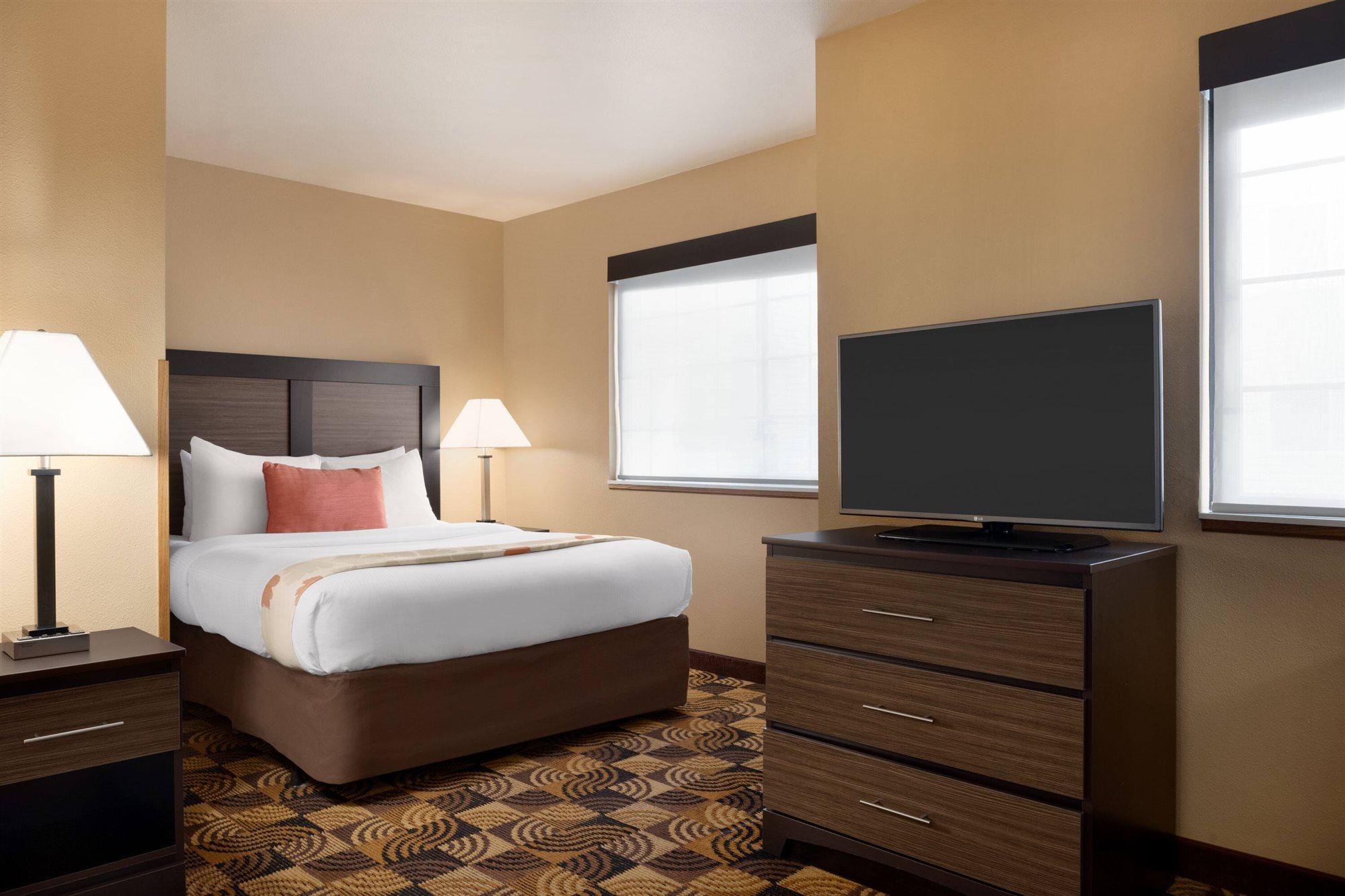 Hawthorn Extended Stay By Wyndham Milwaukee Airport Oak Creek Exterior photo