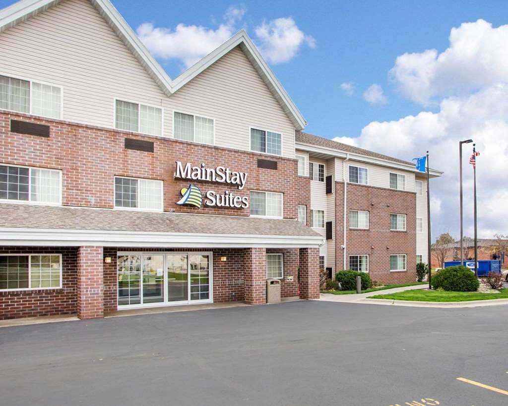 Hawthorn Extended Stay By Wyndham Milwaukee Airport Oak Creek Exterior photo