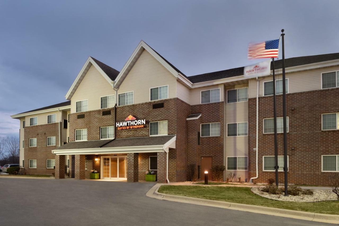 Hawthorn Extended Stay By Wyndham Milwaukee Airport Oak Creek Exterior photo